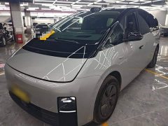 Li Auto Li Xiang MEGA Ultra - ფოტო 2
