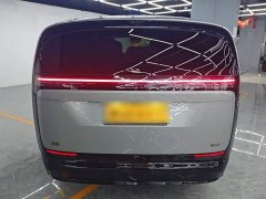 Li Auto Li Xiang MEGA Ultra - ფოტო 6