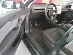 Tesla Model Y Rear-Wheel Drive - ფოტო 16