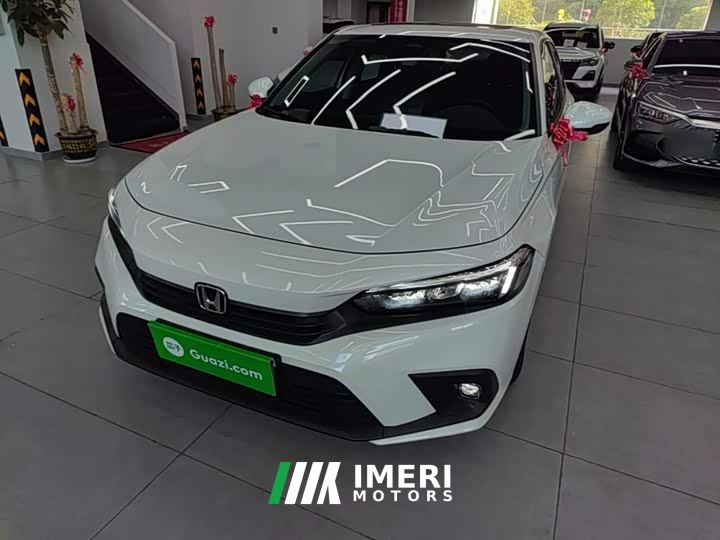 Honda Civic 240TURBO CVT Dynamic Edition