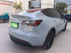 Tesla Model Y Long Range All-Wheel Drive - ფოტო 7