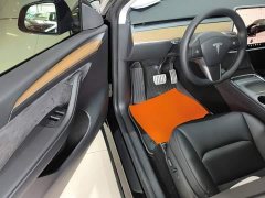 Tesla Model Y Performance All-Wheel Drive - ფოტო 16