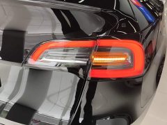 Tesla Model Y Performance All-Wheel Drive - ფოტო 8