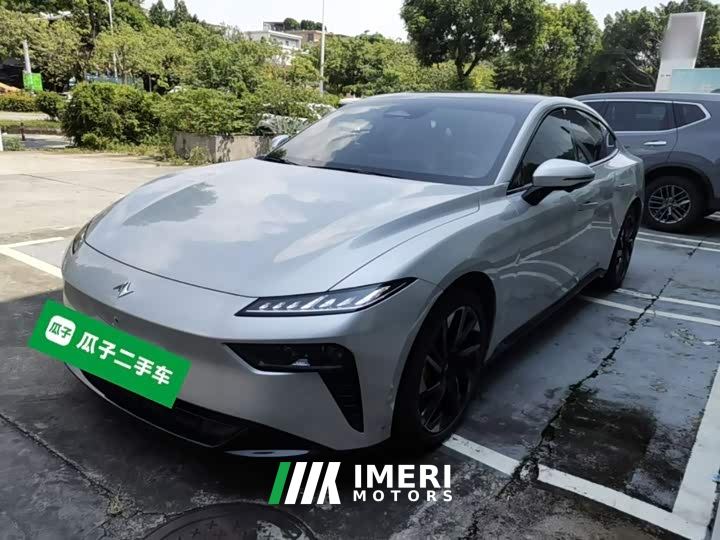 Dongfeng eπ007 Extended Range 200 Ruoyi Edition