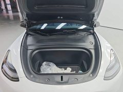 Tesla Model Y Rear-Wheel Drive - ფოტო 20