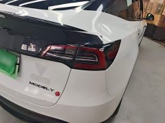 Tesla Model Y Rear-Wheel Drive - ფოტო 8