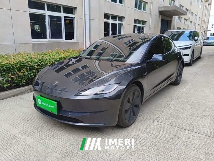Tesla Model 3 Rear-Wheel Drive