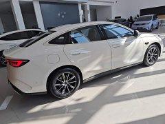 BYD Dolphin 06 DM-i Smart Drive 120KM Deluxe - ფოტო 7