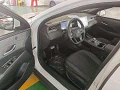 BYD Qin PLUS DM-i Smart Driving Edition 120KM Excellence - ფოტო 16