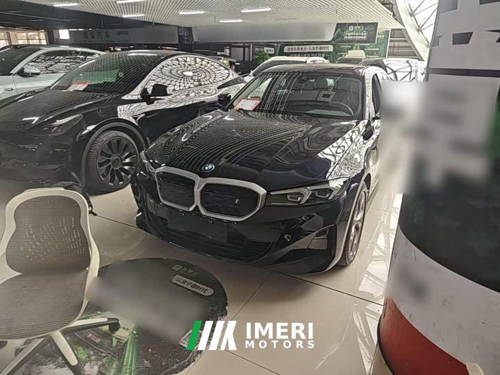 BMW i3 eDrive 35 L