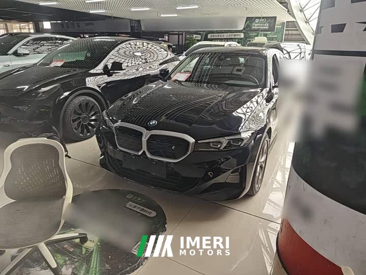 BMW i3 eDrive 35 L