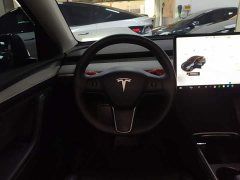 Tesla Model Y Long Range All-Wheel Drive - ფოტო 11