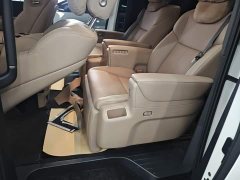 Li Auto MEGA Home Family Edition - ფოტო 17