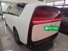 Li Auto MEGA Home Family Edition - ფოტო 5