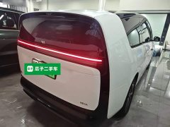 Li Auto MEGA Home Family Edition - ფოტო 7