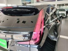 Cadillac XT4 28T FWD Luxury - ფოტო 8