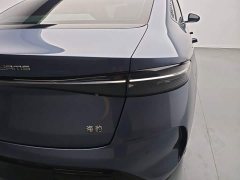 BYD Dolphin 2022 550km Standard Range RWD Luxury - ფოტო 8