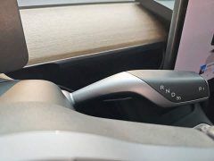 Tesla Model Y Rear-Wheel Drive - ფოტო 14