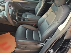 Tesla Model Y Rear-Wheel Drive - ფოტო 15