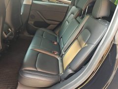 Tesla Model Y Rear-Wheel Drive - ფოტო 17