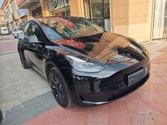 Tesla Model Y Rear-Wheel Drive - ფოტო 4