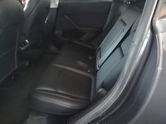 Tesla Model Y Rear-Wheel Drive - ფოტო 17