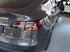 Tesla Model Y Rear-Wheel Drive - ფოტო 8
