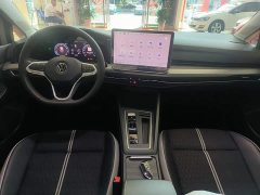 Volkswagen Golf 300TSI Pro - ფოტო 10