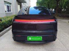 Tesla Model Y L Long Range All-Wheel Drive - ფოტო 6
