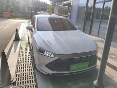 BYD Qin PLUS Glory Edition DM-i 55KM Leading - ფოტო 3