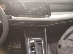 Volkswagen Golf 200TSI DSG - ფოტო 13