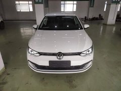 Volkswagen Golf 200TSI DSG - ფოტო 3