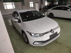 Volkswagen Golf 200TSI DSG - ფოტო 4