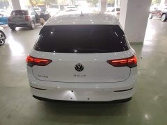 Volkswagen Golf 200TSI DSG - ფოტო 6