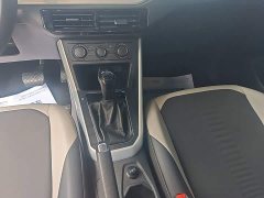 Volkswagen Polo 2019 Plus 1.5L Automatic Colorful Tech Edition - ფოტო 14