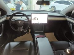 Tesla Model Y Long Range All-Wheel Drive - ფოტო 10