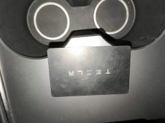 Tesla Model Y Long Range All-Wheel Drive - ფოტო 9