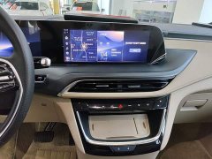 Buick GL8 New Energy Lusang Respect Edition - ფოტო 13