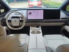 Li Auto i6 Four-Wheel Drive Standard Edition - ფოტო 10