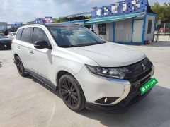 Mitsubishi Outlander 2021 2.4L AWD Radiance Edition 5-Seater - ფოტო 4
