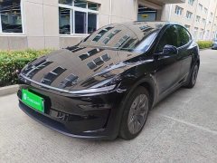 Tesla Model Y L Long Range All-Wheel Drive - ფოტო 1