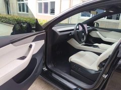 Tesla Model Y L Long Range All-Wheel Drive - ფოტო 16
