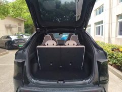 Tesla Model Y L Long Range All-Wheel Drive - ფოტო 19