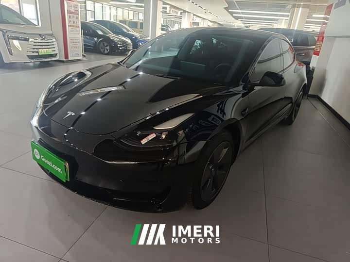 Tesla Model 3 Rear-Wheel Drive