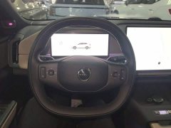 Volvo XC70 Plug-in Hybrid 2026 Two-Wheel Drive Long Range Core - ფოტო 11