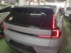 Volvo XC70 Plug-in Hybrid 2026 Two-Wheel Drive Long Range Core - ფოტო 6
