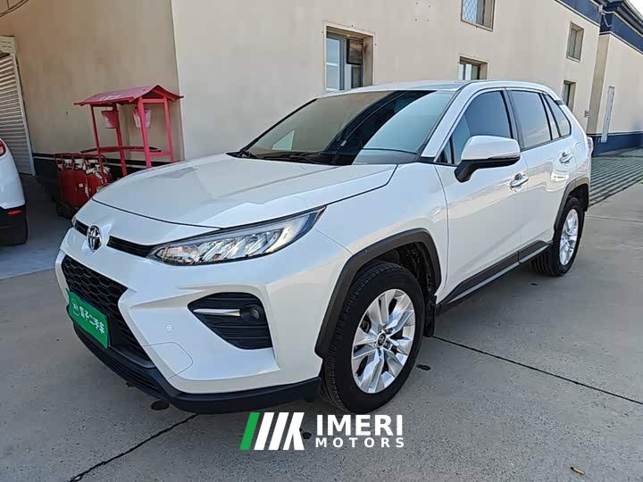 Toyota Wildland Facelift 2.0L CVT FWD Leading Edition
