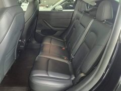 Tesla Model Y Rear-Wheel Drive - ფოტო 17
