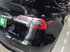 Tesla Model Y Rear-Wheel Drive - ფოტო 8