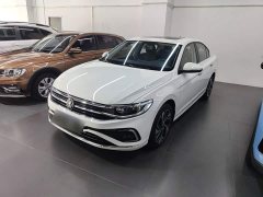 Volkswagen Bora 200TSI DSG Comfort Pro - ფოტო 1